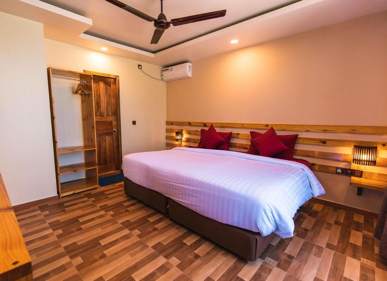 Endheri Sunset Dhangethi Exterior photo